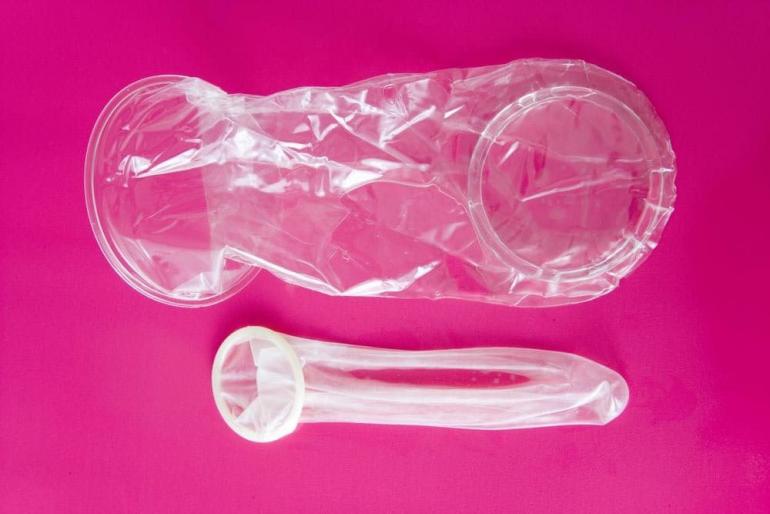 preservatifs feminins et masculins