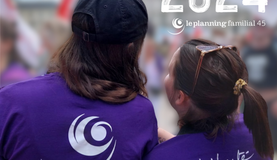 Deux militantes du planning en manif !